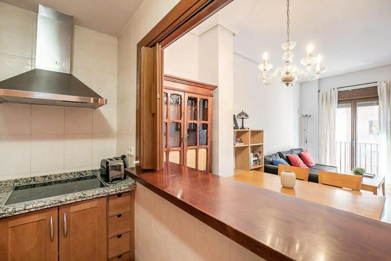 Modern Apartment In The Heart Of Granada Spagna